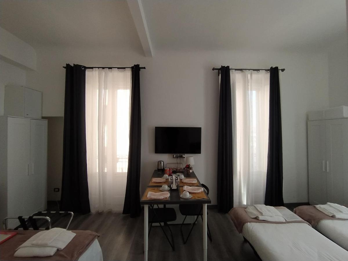 Domus Nikolai Hotel Bari Buitenkant foto