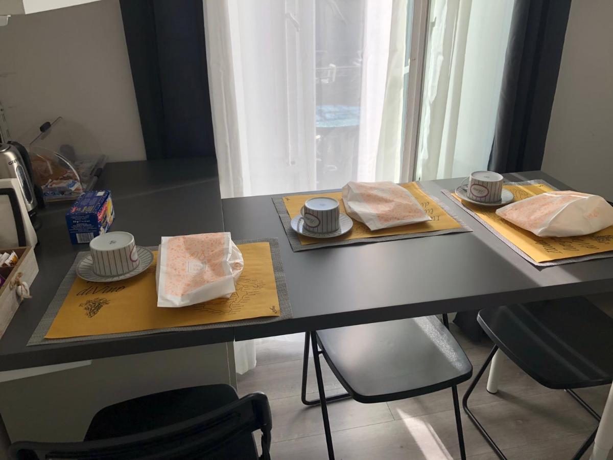 Domus Nikolai Hotel Bari Buitenkant foto