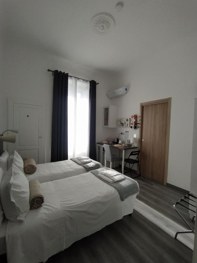 Domus Nikolai Hotel Bari Buitenkant foto