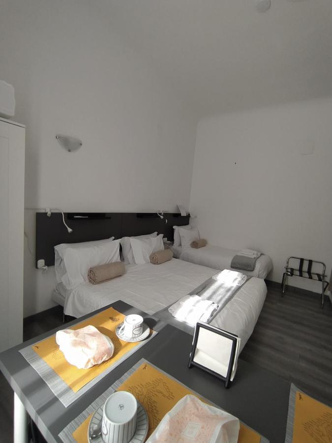 Domus Nikolai Hotel Bari Buitenkant foto