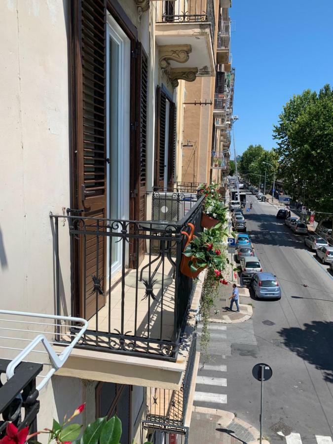 Domus Nikolai Hotel Bari Buitenkant foto